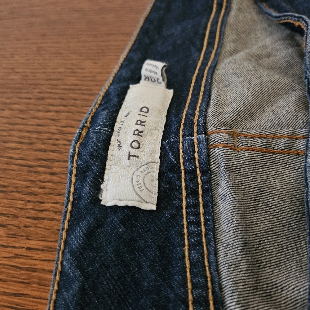 Torrid Jeans - Picture 2 of 4
